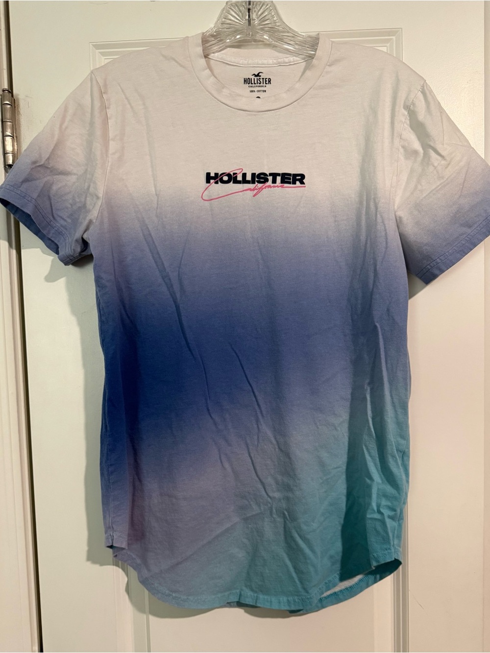 Hollister y2k white to blue ombré gradient shirt- men’s M- small hole
